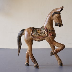 Caballo de madera color verde antiguo, regalo de Navidad, arte ecuestre, decoración del hogar, adorno de caballo, regalo del Día de la Madre, decoración navideña