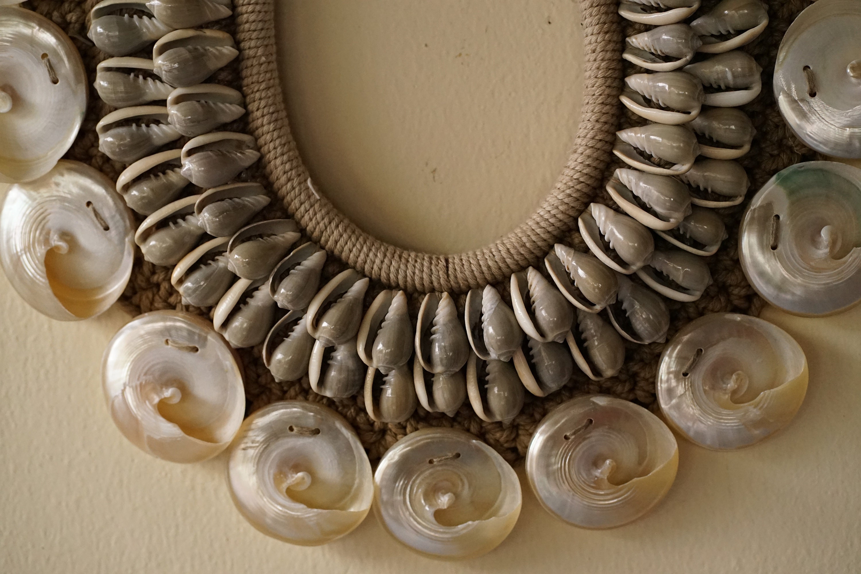 Papua Sea Pearl Shell Necklace Wall Hanging Decor, Christmas Gift ...