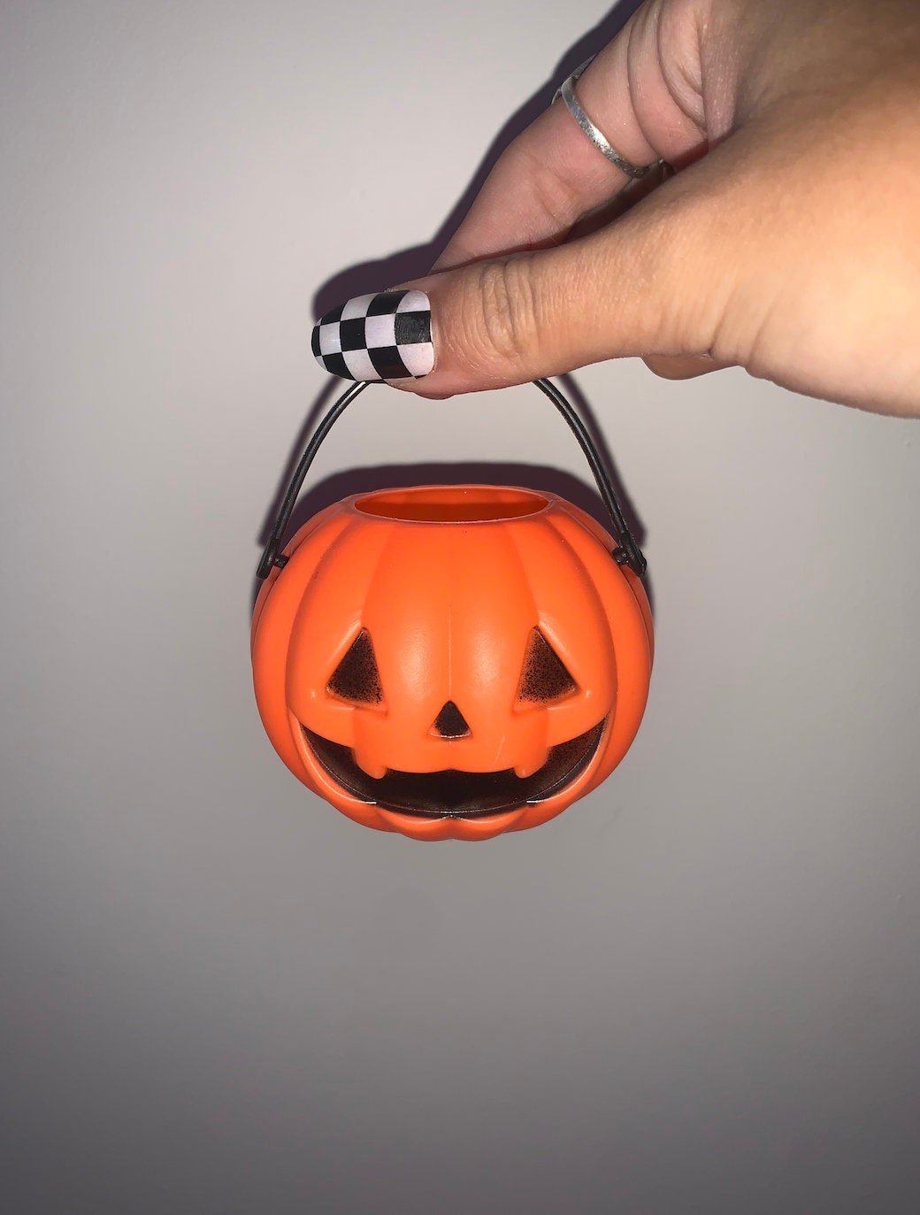 Truc ou Traiter Crystal Mystery Basket