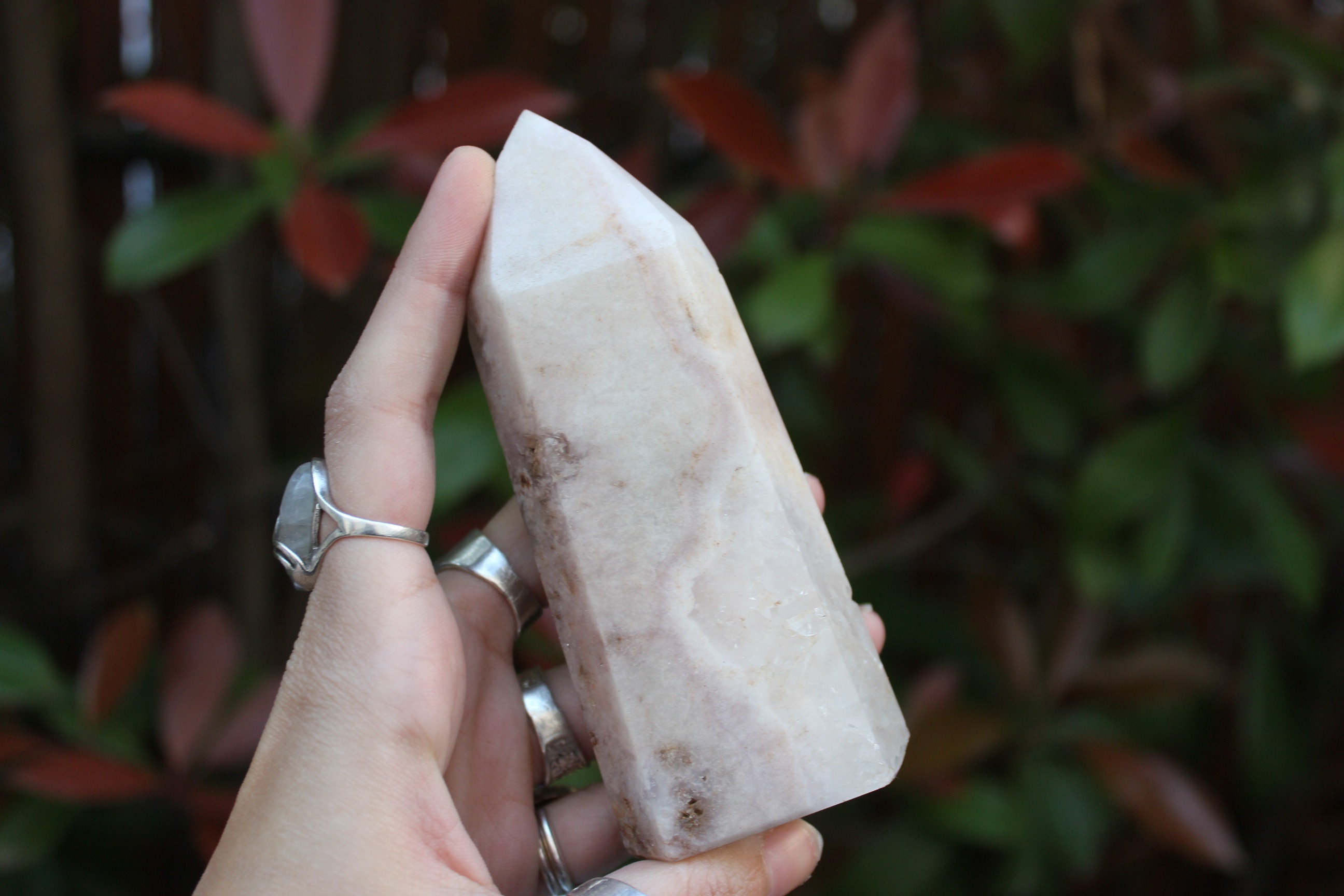 Belle Tour d'améthyste Rose Du Brésil