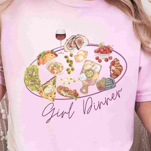 Camiseta Girl Dinner Comfort Colors: divertida camiseta con gráficos de comida para mujer, suave estilo vintage, un regalo moderno para amantes de los snacks.