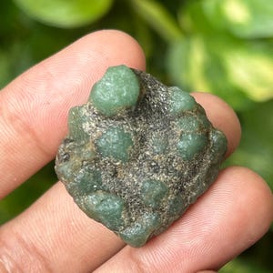 129.ct Natural Emerald Raw Specimen Emerald rough, Raw emerald gemstone, Loose emerald For Making Jewelry Gemstone, Emerald Rough 25x18x17MM