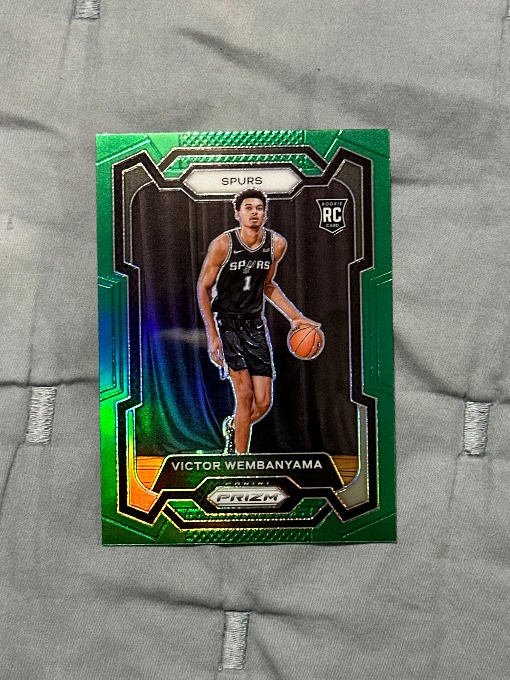 Victor Wembanyama 2023-24 NBA Panini Prizm Green Prizm Rookie Card 