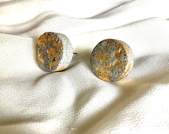 Concrete stud earrings - Round