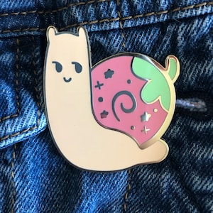 Strawberry and Blueberry Snail Enamel Pin |Gold Hard Enamel Pin | Cute Pin | Snail Gifts | Animal Pin | Pin for Jacket | Backpack Enamel Pin