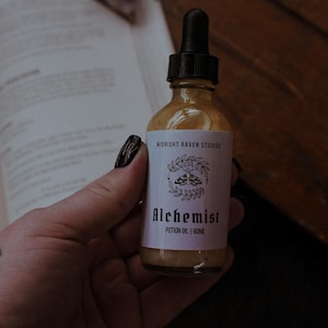 Alchemist Potion Oil, Citrus Sandalwood Cedar Scented, Witch Spell, Bath Oil, Body Oil, Spell Oil, Witchy Gift, Pagan, Ritual, Aromatherapy