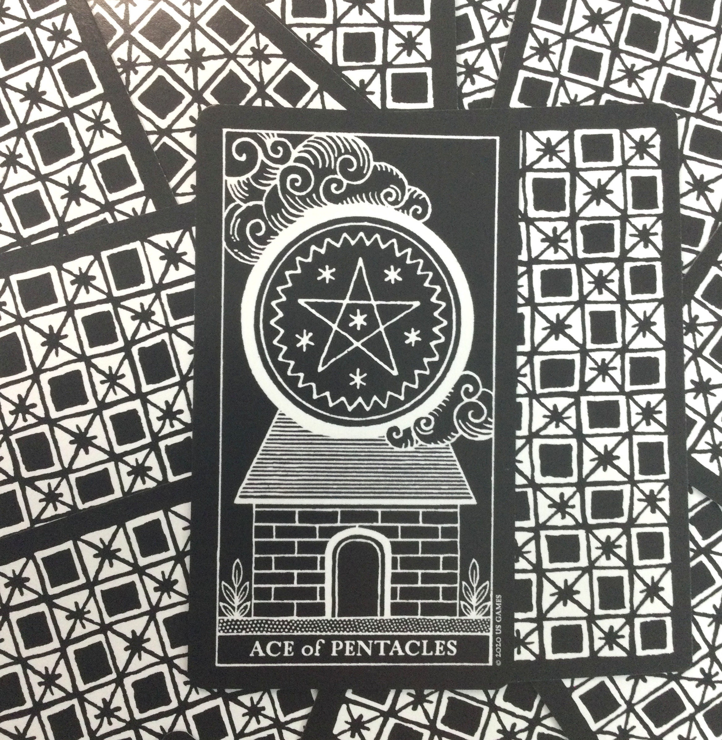 Inversion Tarot Inversion Tarot Deck in Tin: White on Black, US Games Systems - Etsy