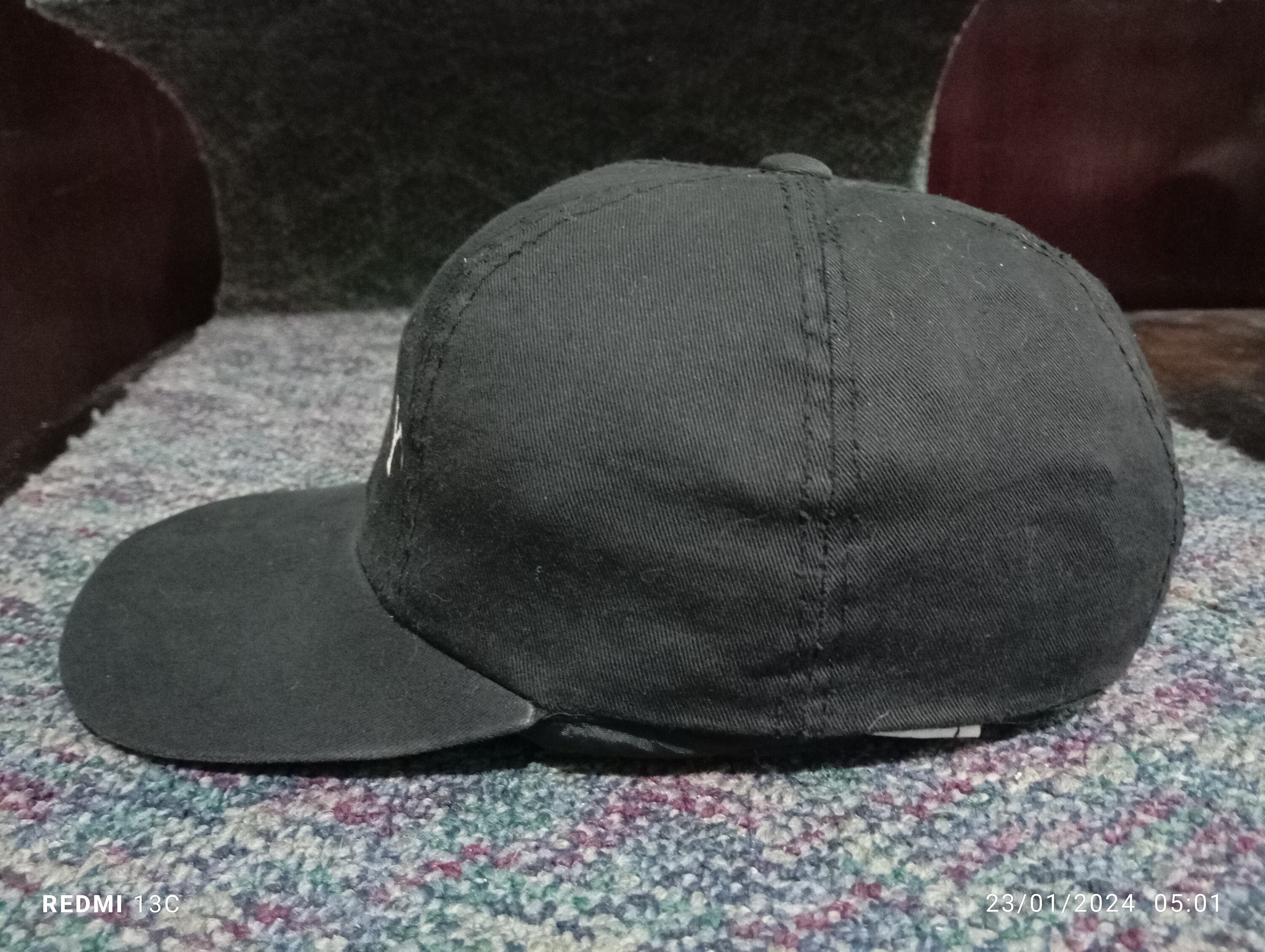 90s usa製　DKNY 黒キャップ fit=scale-down,w=1200
