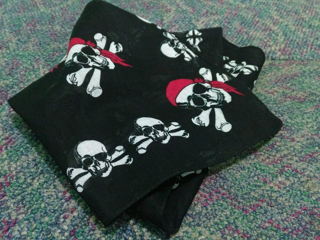 小物 TENDERLOIN BANDANA SKULL Vintage Skull Bandana Handkerchief Pocketsquare Neckerchief