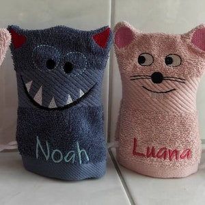 Frottee Waschhandschuh, Waschlappen, bestickt mit Wunschnamen und Applikation Monster, Eule, Maus, Eisbär