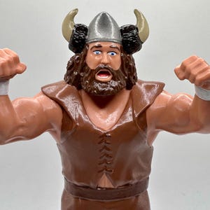Figura de goma personalizada tipo XOX inspirada en Berzerker WWF LJN, tamaño completo de 8 pulgadas, lista para pintar o pintada.