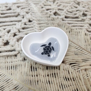 Turtle Heart Trinket/Ring Dish - Beach/Ocean Inspired. Turtle Lover Gift | Beach Heart Ring Dish | Ocean Ring Dish | Beach Home Decor