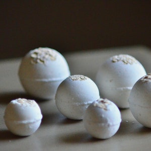 Oatmeal and Honey Bath Bombs