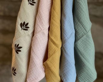 Small Muslin Cloth Squares: Soft Organic Cotton Face Cloths . Pack of 5