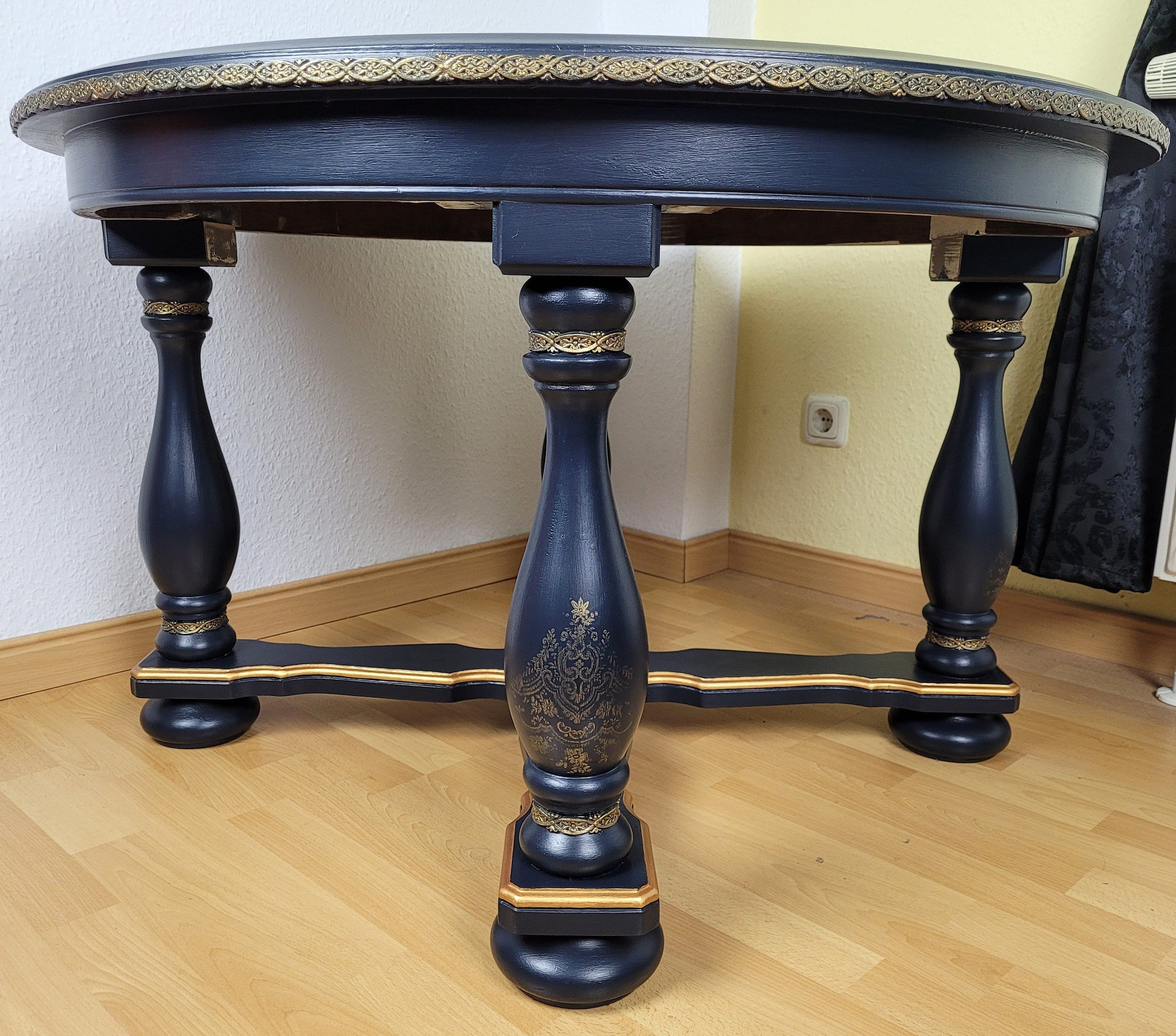 14+ Hand Painted Round Table
