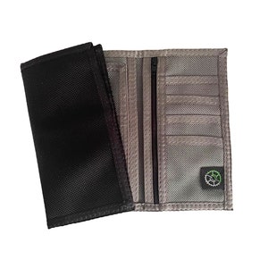 Cartera larga de nailon. Balístico negro o gris, MultiCam o MultiCam negro. Resistente al agua. Fabricada en EE. UU.