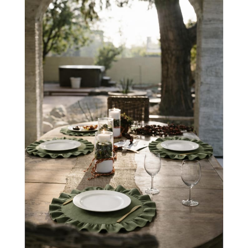 Outdoor Round Linen Placemat with Ruffle Edge, Farmhouse Cottagecore Table Decor, Double Layer Light Blue Cotton Linen Round Table Mat, 16 inchs Round
