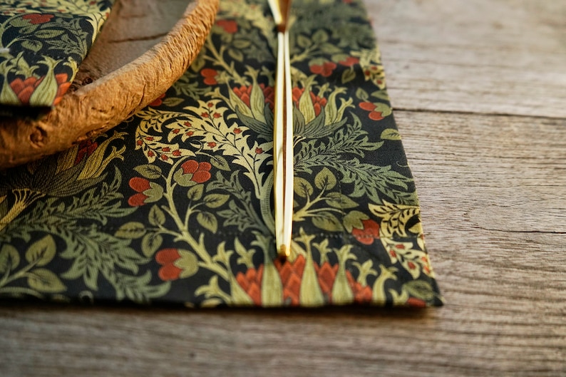 Elegant Fabric Table Placemat Set 4 6 8 12, Rectangle Placemats Gift for Mom, Large or Small Size, Scottish Thistle by William Morris Christmas gift