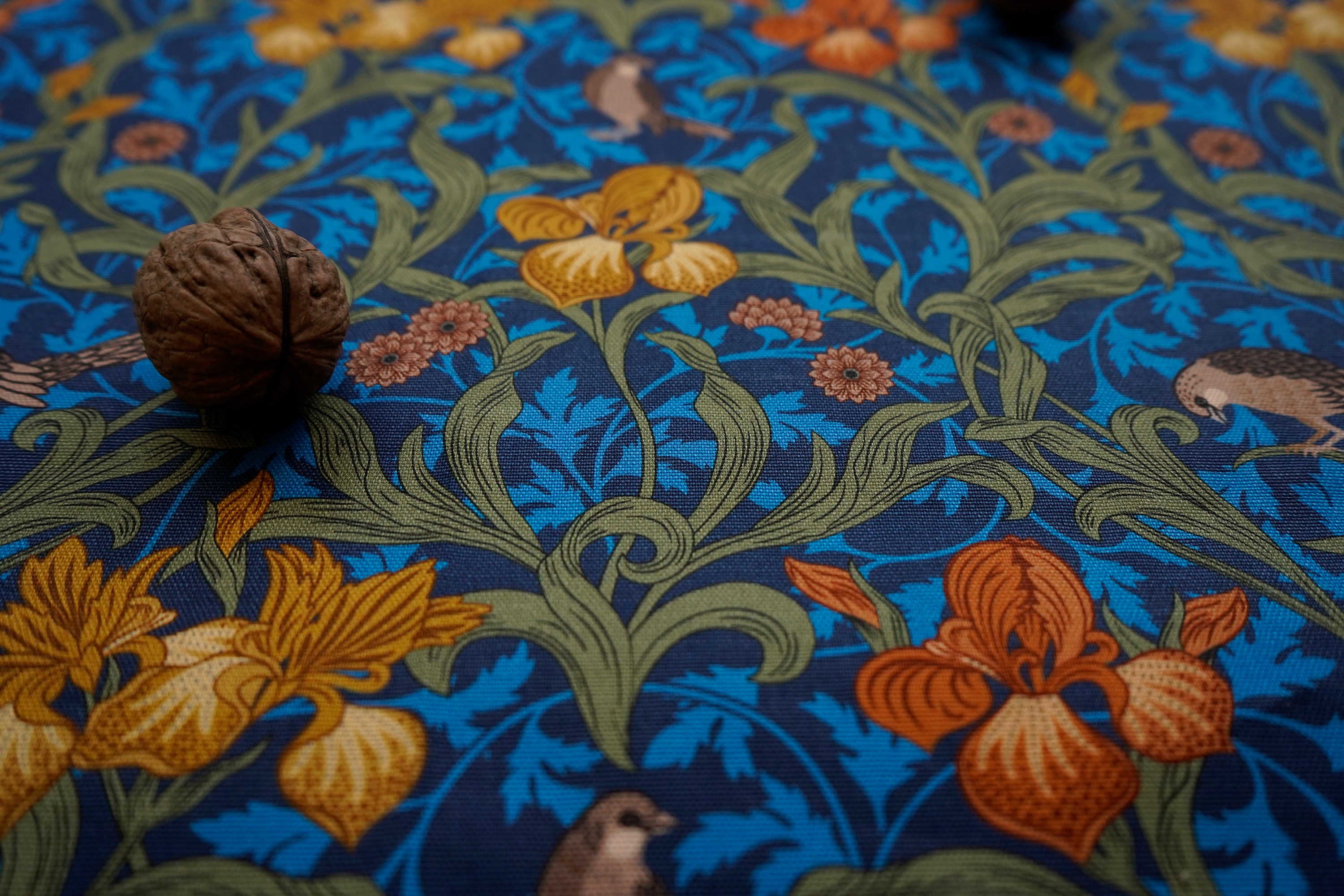 William Morris KELMSCOTT Scottish Thistle Green Fabric - Premium