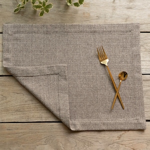 Christmas Placemat, table linen, table Placemats, red Placemat, Rust placemat, Gray placemat, beige placemat, water proof placemat, stain resistant placemat, table linen, Christmas gift