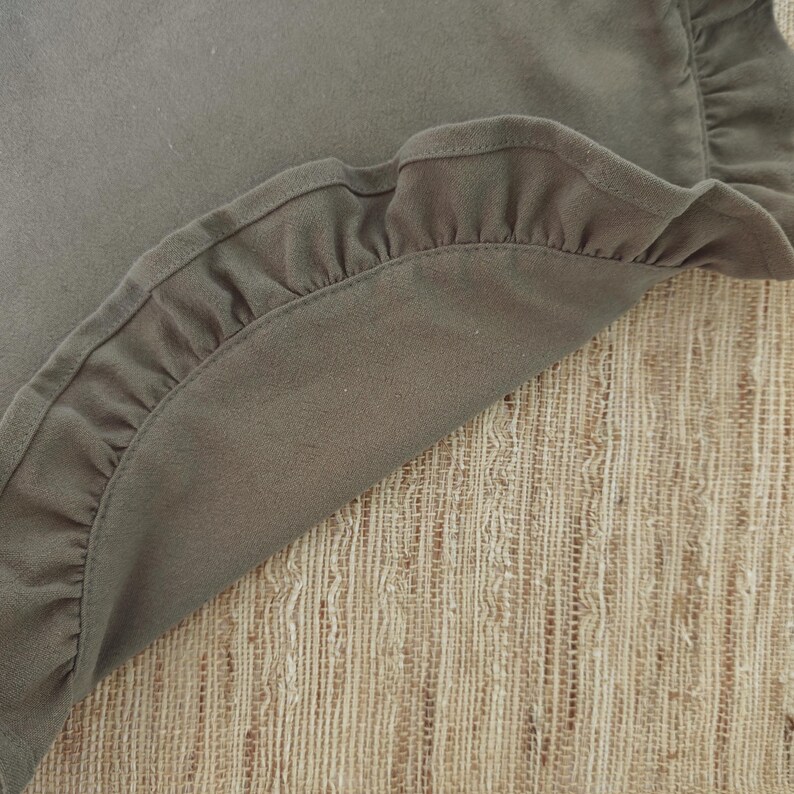 round placemat

linen placemat

ruffle placemat

farmhouse decor

cottagecore decor

round table mat

table setting

rustic table decor

cotton linen mat

double layer mat

wedding table decor

country table

green placemat