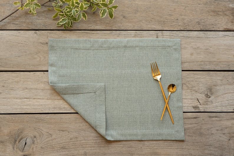 Christmas Placemat, table linen, table Placemats, red Placemat, Rust placemat, Gray placemat, beige placemat, water proof placemat, stain resistant placemat, table linen, Christmas gift
