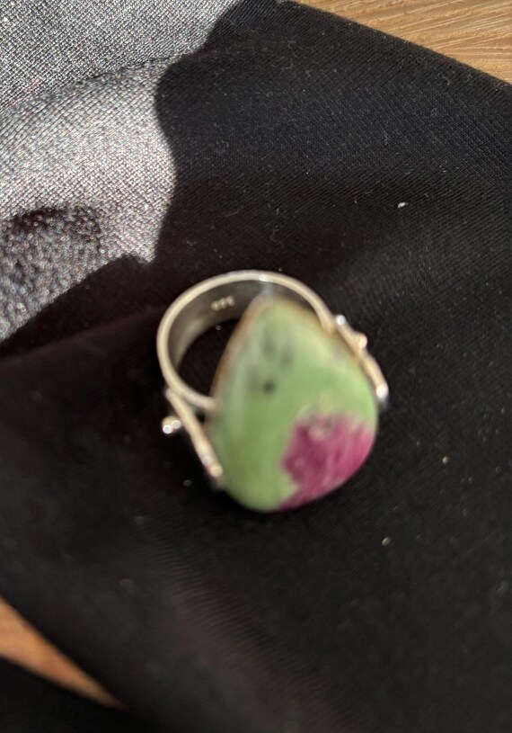 Native American Ruby Zoisite 526 Silver Ring SZ 8 - image 4