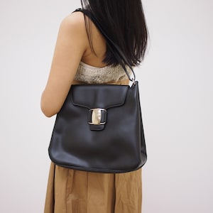 Salvatore Ferragamo Vara leather shoulderbag, Ferragamo bag, Ferragamo ,Vintage Ferragamo , Ferragamo bag, vintage Salvatore Ferragamo