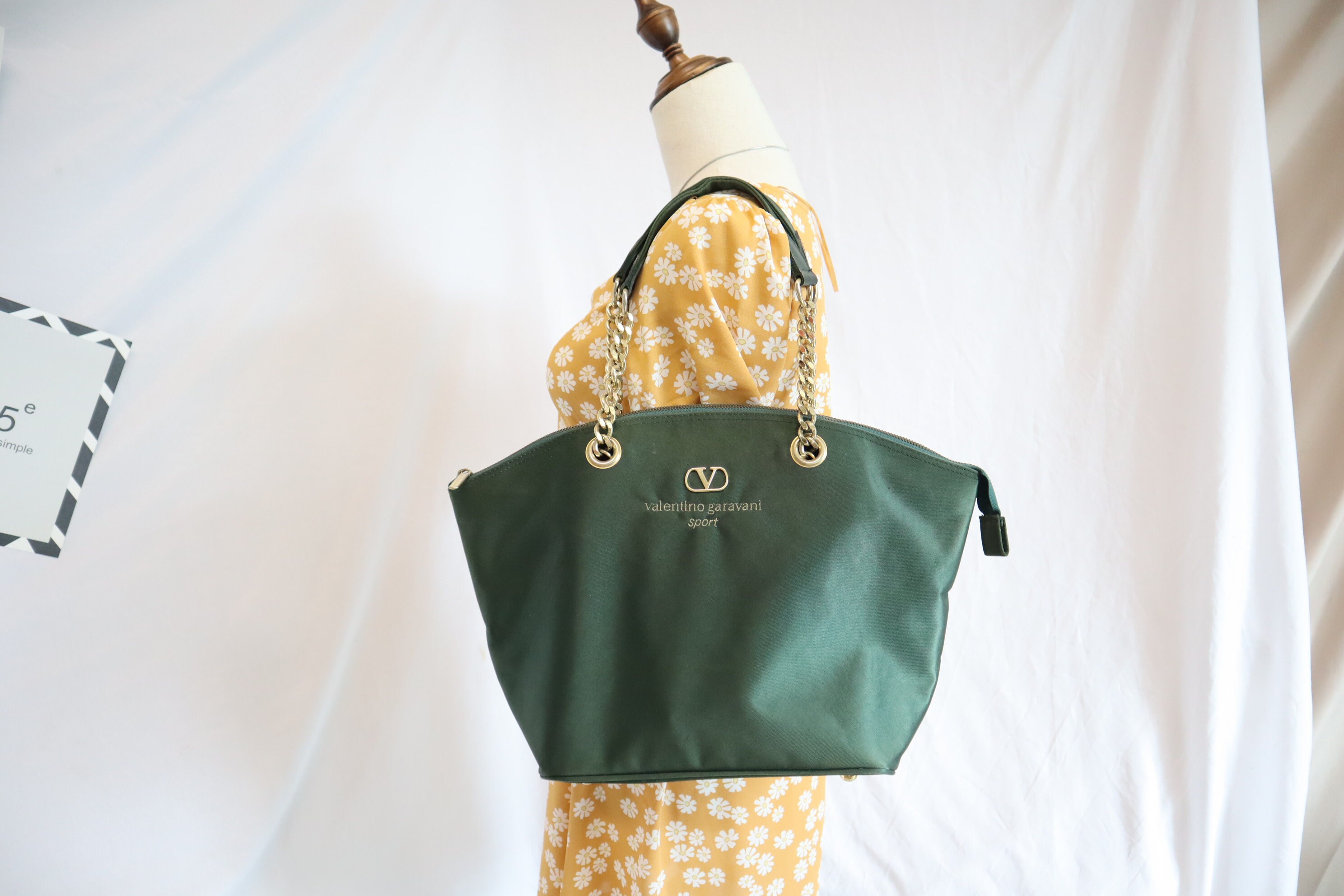 Rare Vintage Authentic Valentino Garavani Womans Leather Bag Green