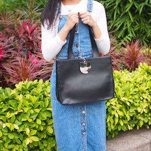 Salvatore Ferragamo Vara leather shoulderbag, Ferragamo bag, Ferragamo ,Vintage Ferragamo , Ferragamo bag, vintage Salvatore Ferragamo
