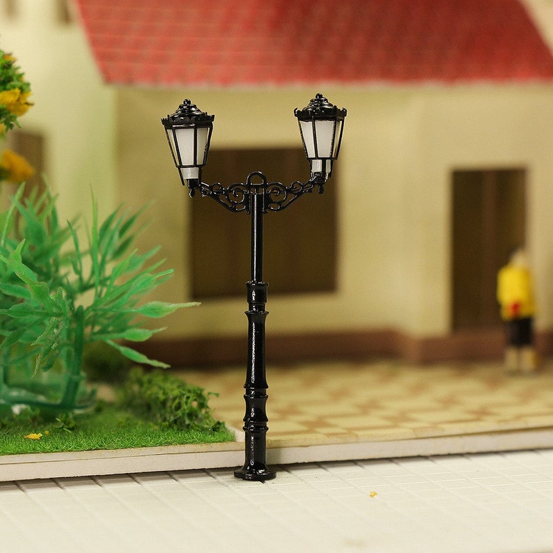 N Scale Two-heads 5 cm LED Model Lamp | Street Light | Railway T N Scale Two-heads 5 cm LED Model Lamp | Street Light | Railway T