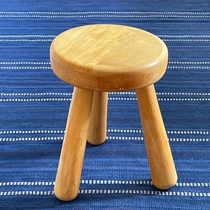 Ingvar Hildingsson stool in ald wood circa 1970, Sweden.