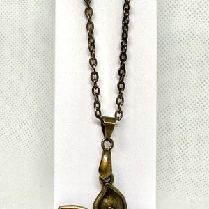 Final Fantasy VII-inspirerat Aerith-halsband, present till videospel bild 2