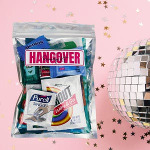 Kit per i postumi della sbornia / Kit per la cura di sé / Kit di recupero / Bomboniere per addii al nubilato, matrimoni, viaggi tra ragazze e compleanni