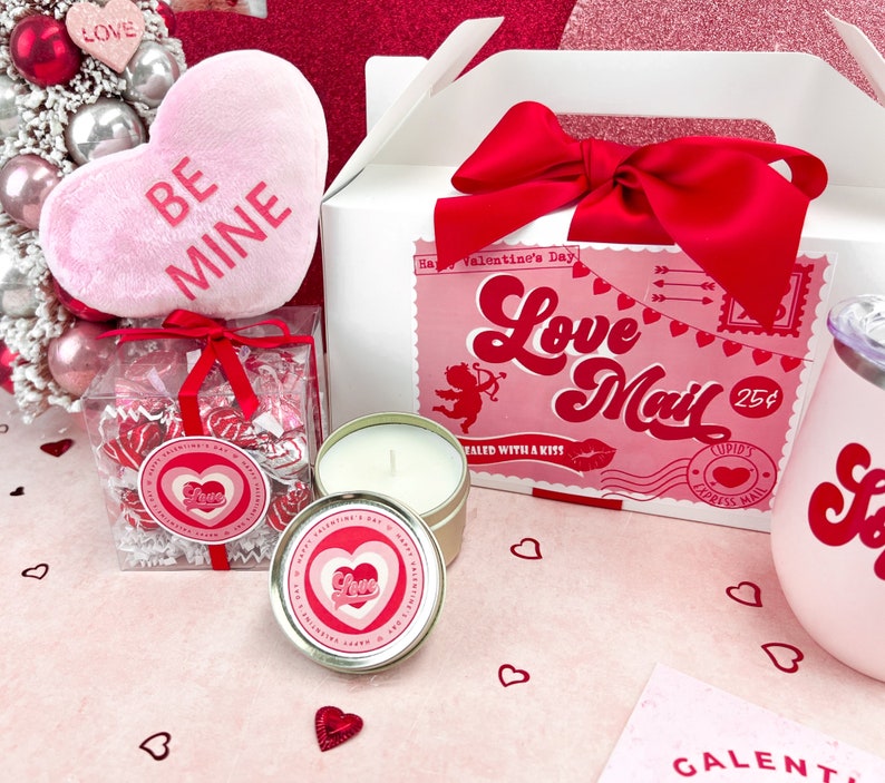 Valentines gift box set, galentines gift box, friendship celebration gift, teacher gift, best friend gift, heart candy plush, Heart plush