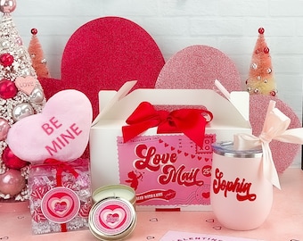 Valentines gift box set, galentines gift box, friendship celebration gift, teacher gift, best friend gift, heart candy plush, Heart plush