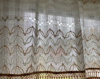 Wide, awsome Swedish valance cafe net curtains from the 60-ties very typical for this period.