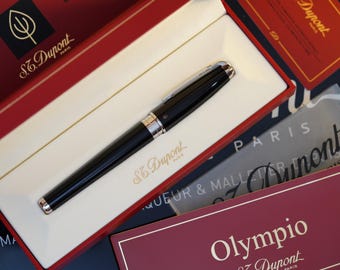 Vintage S.T. Dupont Olympio Fountain Pen: Black Lacquer, 18k Gold Nib