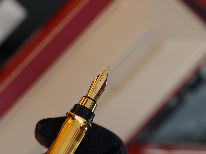 Vintage St Dupont Luxury 24k Gold Finish 18k Solid Gold Nib M Fountain Pen