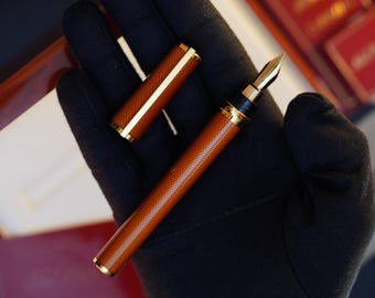 Pluma estilográfica vintage St. Dupont de lujo en laca natural ámbar Chairman de oro macizo de 18 quilates M