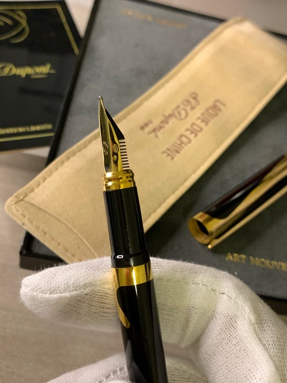 Stratton S.T. Dupont Füllfederhalter Line D – Medium Schwarz/gold, Mit Clip, Elegantes Design