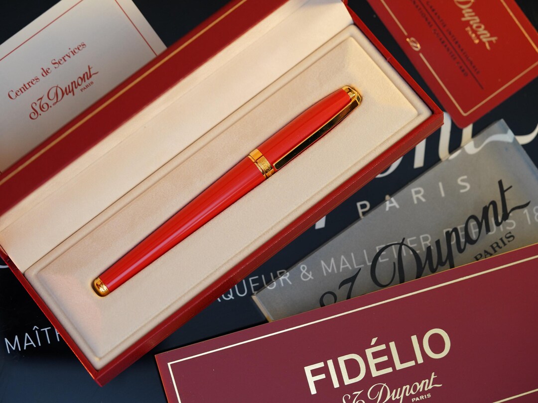Stylo Plume S.T. Dupont Fidelio Laque Rouge & Chrome - Plume Or 14 Ct - Occasion