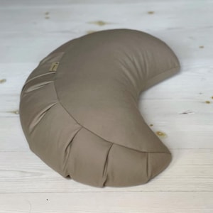 Half Moon Zafu Pillow / Yoga & Meditation Cushion / Cotton Cover / Organic Buckwheat Hulls Filling / Crescent Meditation Cushion for Comfort
