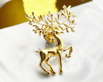 Festive Pins - Gold Reindeer Pin - Deer Pin - Christmas Reindeer - Christmas Secret Santa - Stag Badges - Golden Reindeer Pin - Secret Santa