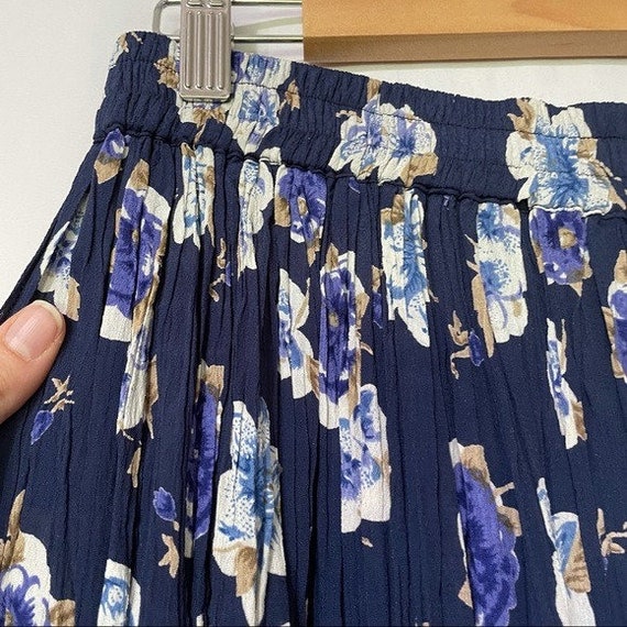 Vintage Blue Floral Crinkle Pleated Maxi Skirt S - image 3