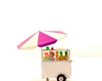 Miniature Street Vendor Cart: Hand-Crafted Replica