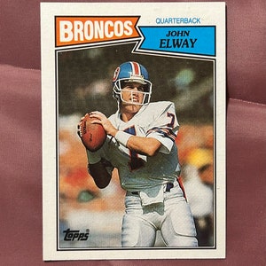 1987 Topps Football - John Elway - No 31 - Mint Condition - Denver Broncos - Vintage Gem!