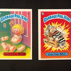 Garbage Pail Kids - Topps 1985 Serie 1 - UK Mini's - Electric Bill / 4b und Busted Bob / 6b - Neuwertiger Zustand - Scharfe Vintage Edelsteine !!