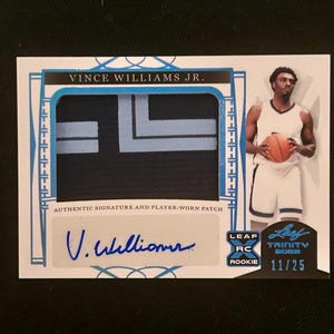2023 Leaf Trinity Basketball - Vince Williams Jr. - Patch Autogramm Rookie Karte - #’d 11/25 - No PA-VWJ - Rookie Standout - Mint SP Gem!