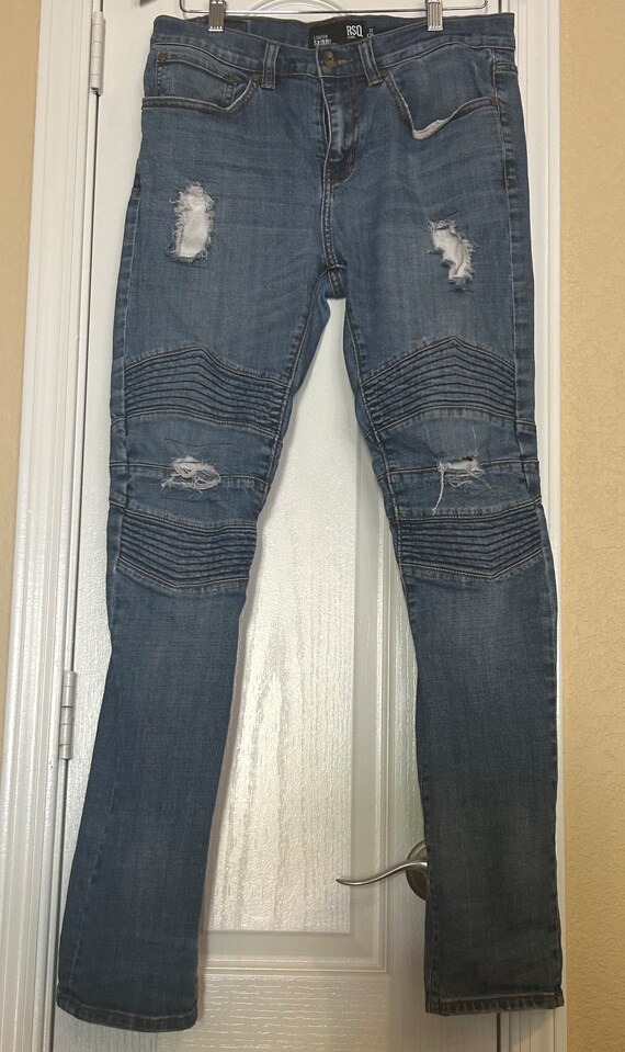 Womens RSQ Jeans London Skinny 32x32 Distressed Sharp and in Great